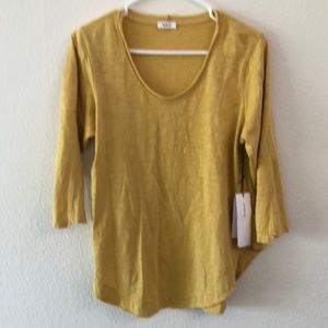 Wilt new sandalwood shrunken open neck shifted 3/4 sleeve shirttail tee